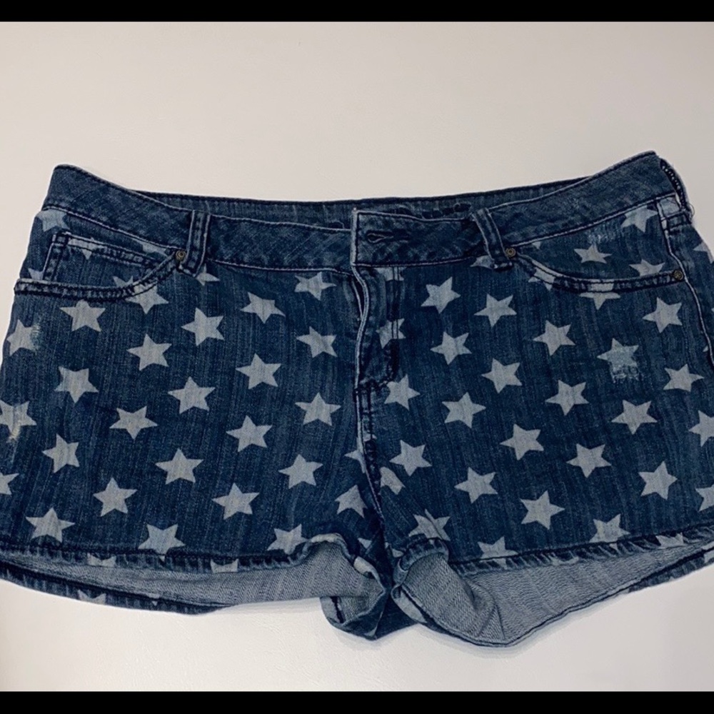Arizona Jean Company Star Shorts